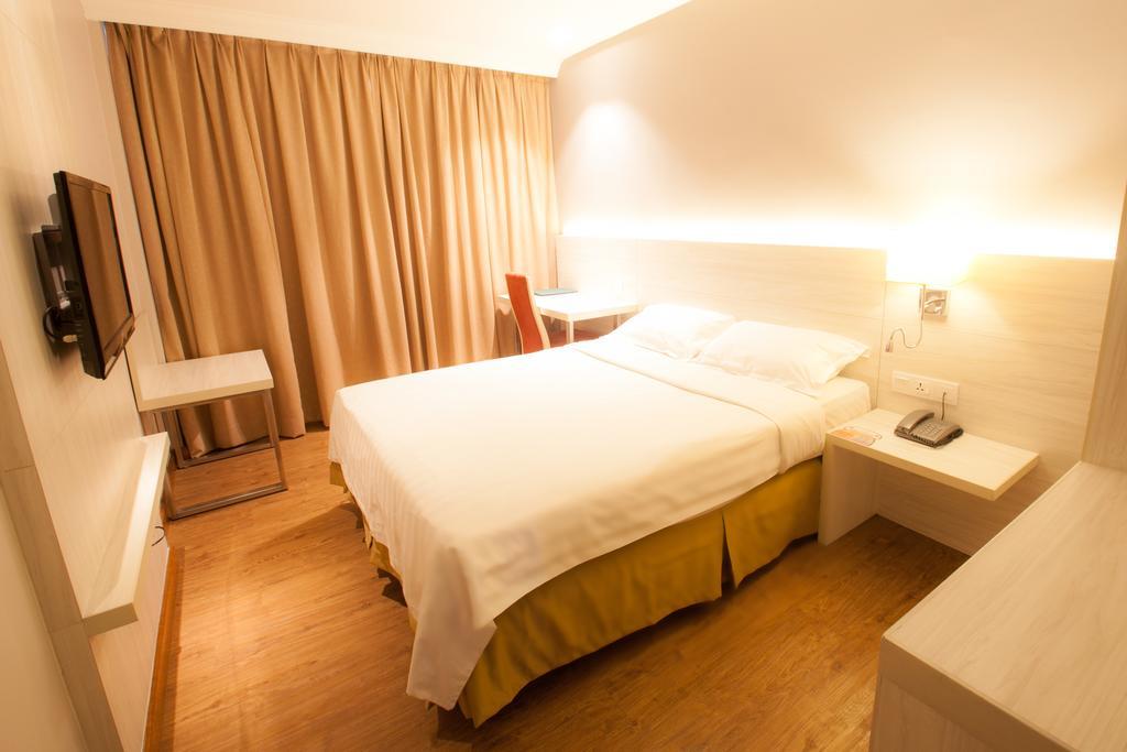 Hotel Malaysia Джордж Таун Стая снимка