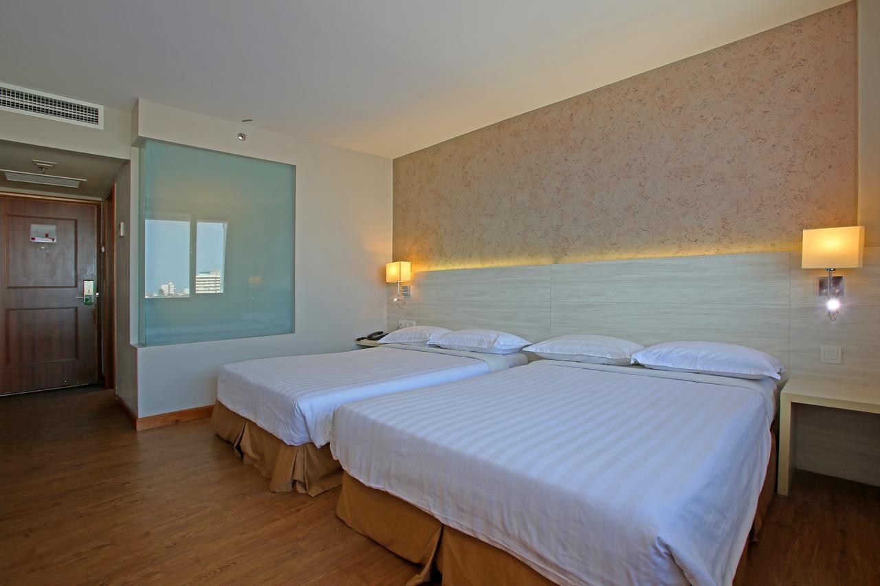 Hotel Malaysia Джордж Таун Екстериор снимка
