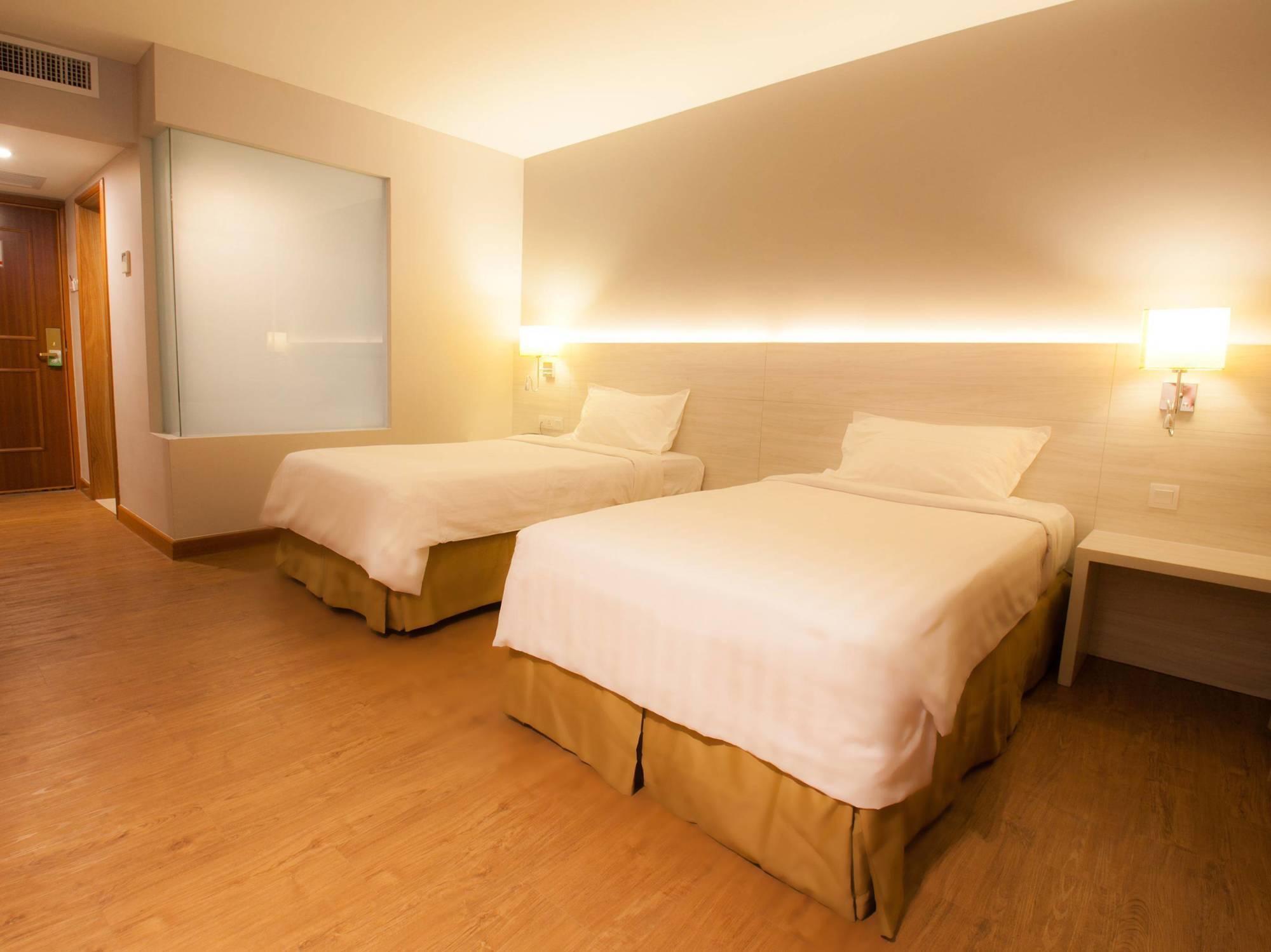 Hotel Malaysia Джордж Таун Екстериор снимка