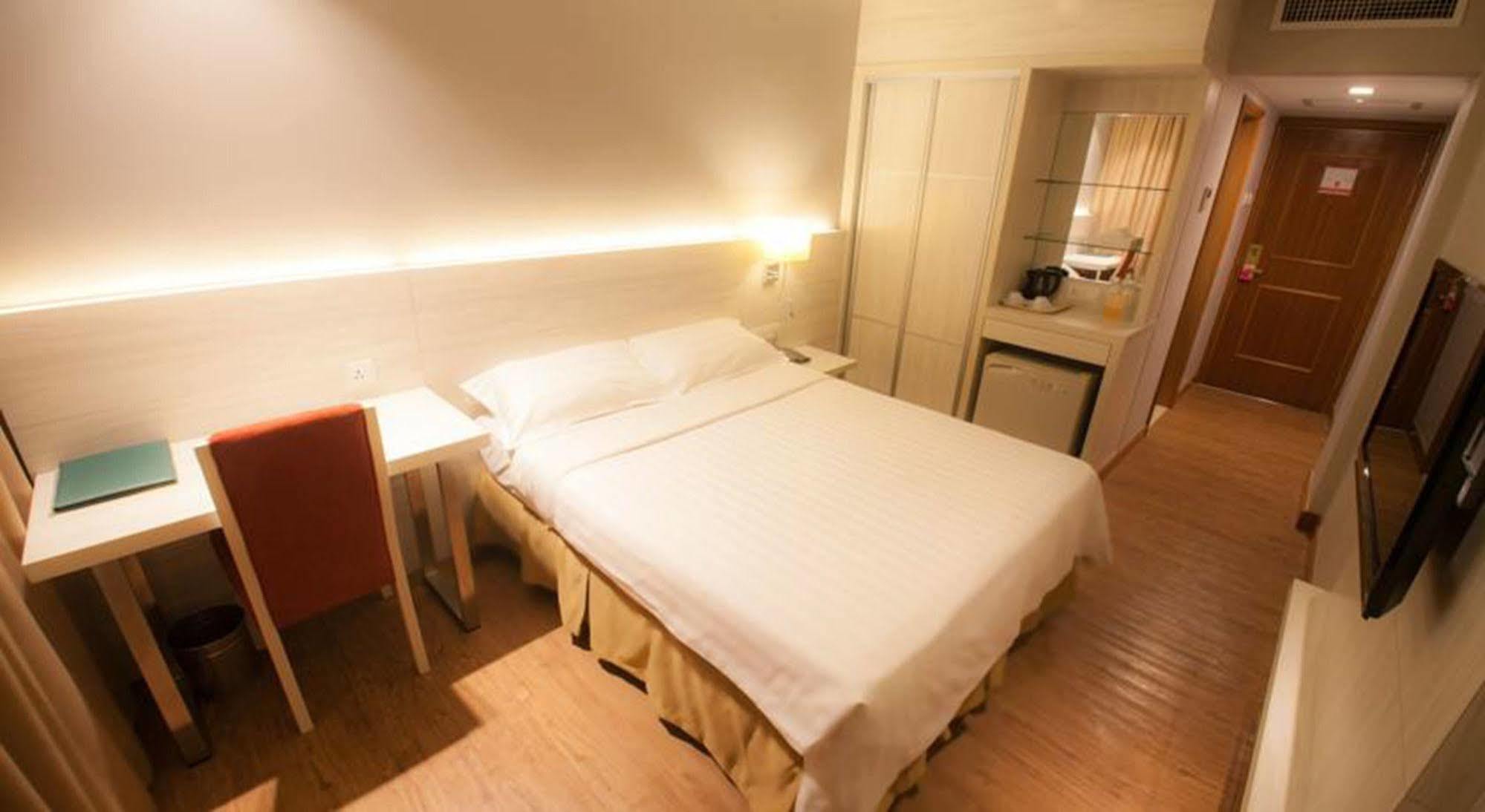 Hotel Malaysia Джордж Таун Екстериор снимка