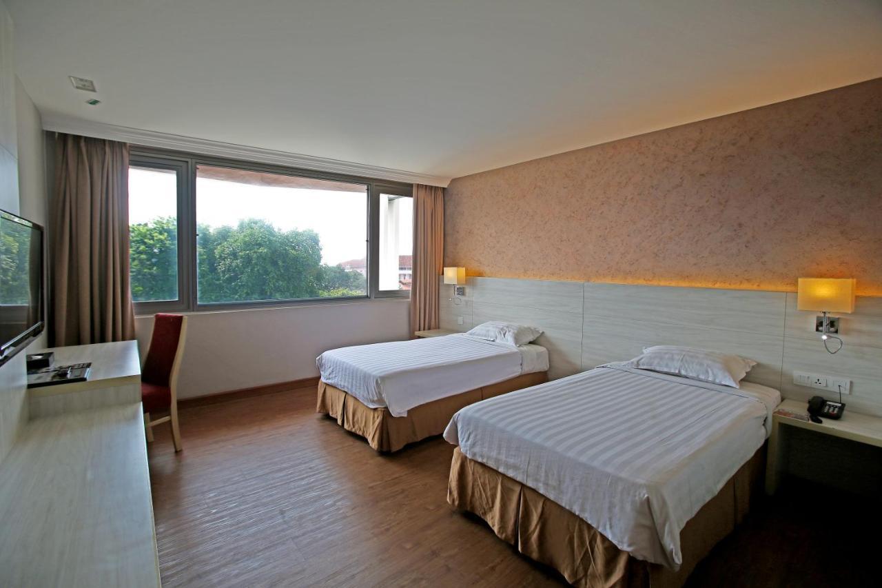Hotel Malaysia Джордж Таун Екстериор снимка